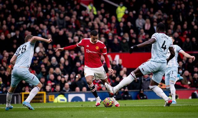 曼联主场连胜终结，球队防守漏洞被揭露(曼联主场连胜终结,球队防守漏洞被揭露了吗)