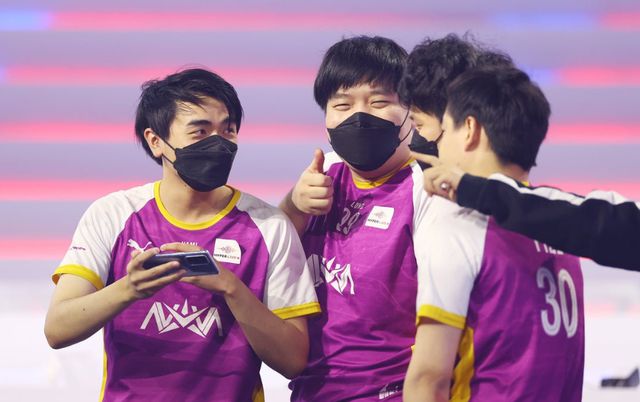 河南队气势如虹，夺得胜利！(河南队气势如虹,夺得胜利的是谁)