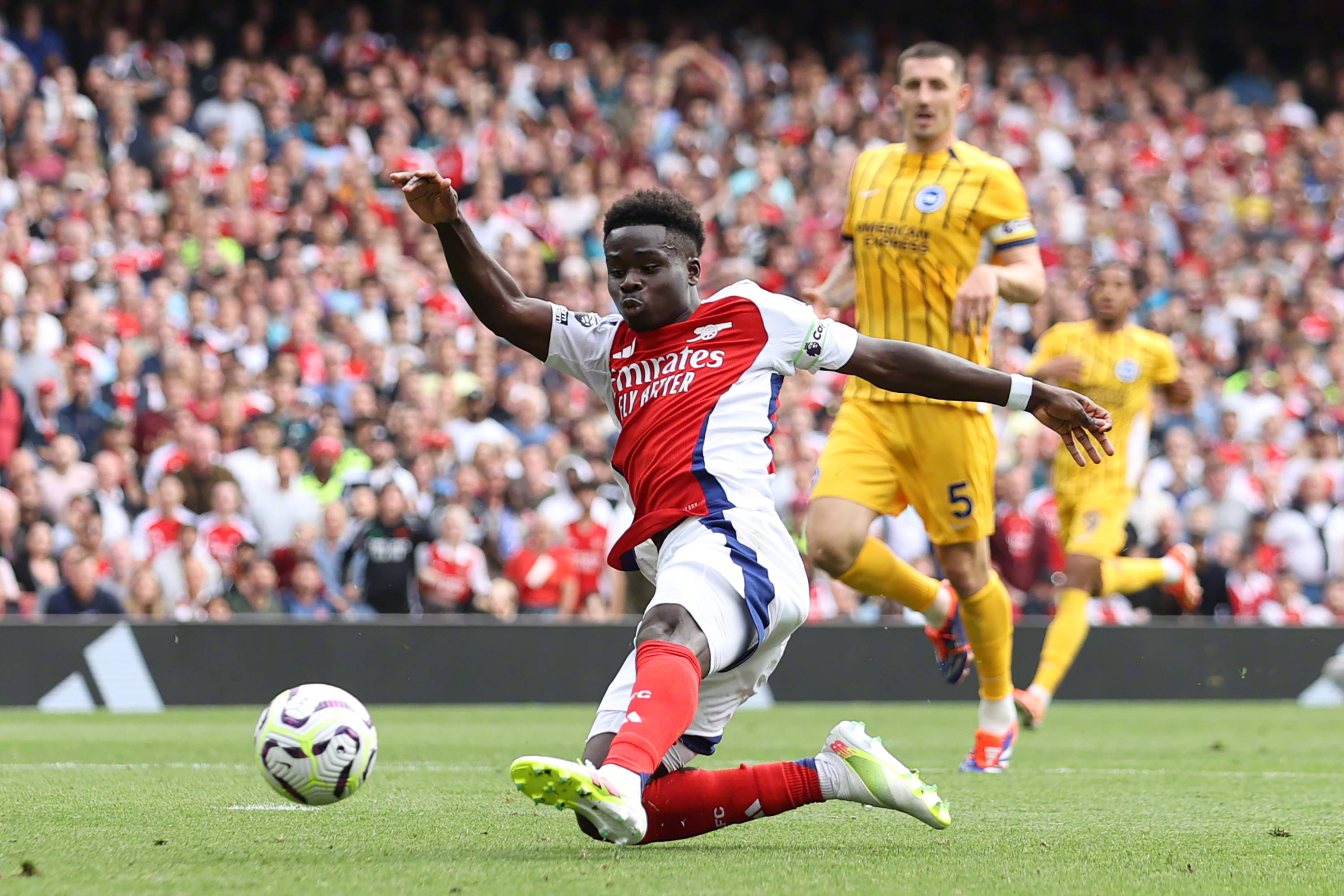 阿森纳主场逼平对手,淘汰赛の大门渐近的简单介绍 阿森纳主场逼平对手,淘汰赛の大门渐近的简单介绍