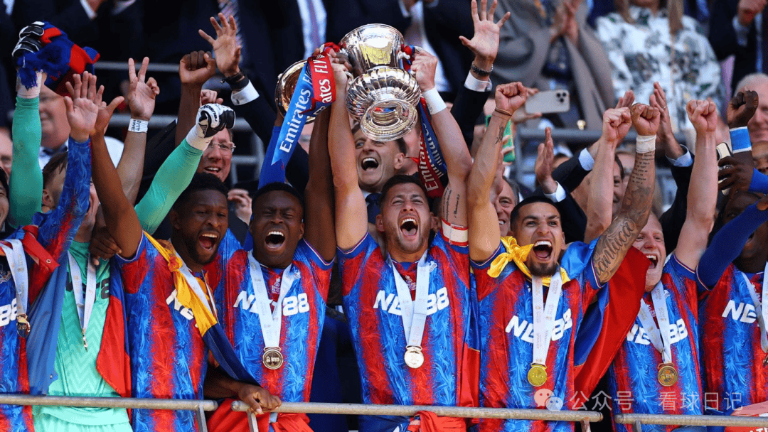 爱游戏在线登录-关于欧预赛赛场火热，球员们拼尽全力争夺胜利的信息