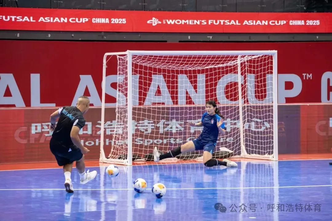 关于女子足球表现抢眼,国际赛事持续火爆的信息 关于女子足球表现抢眼,国际赛事持续火爆的信息