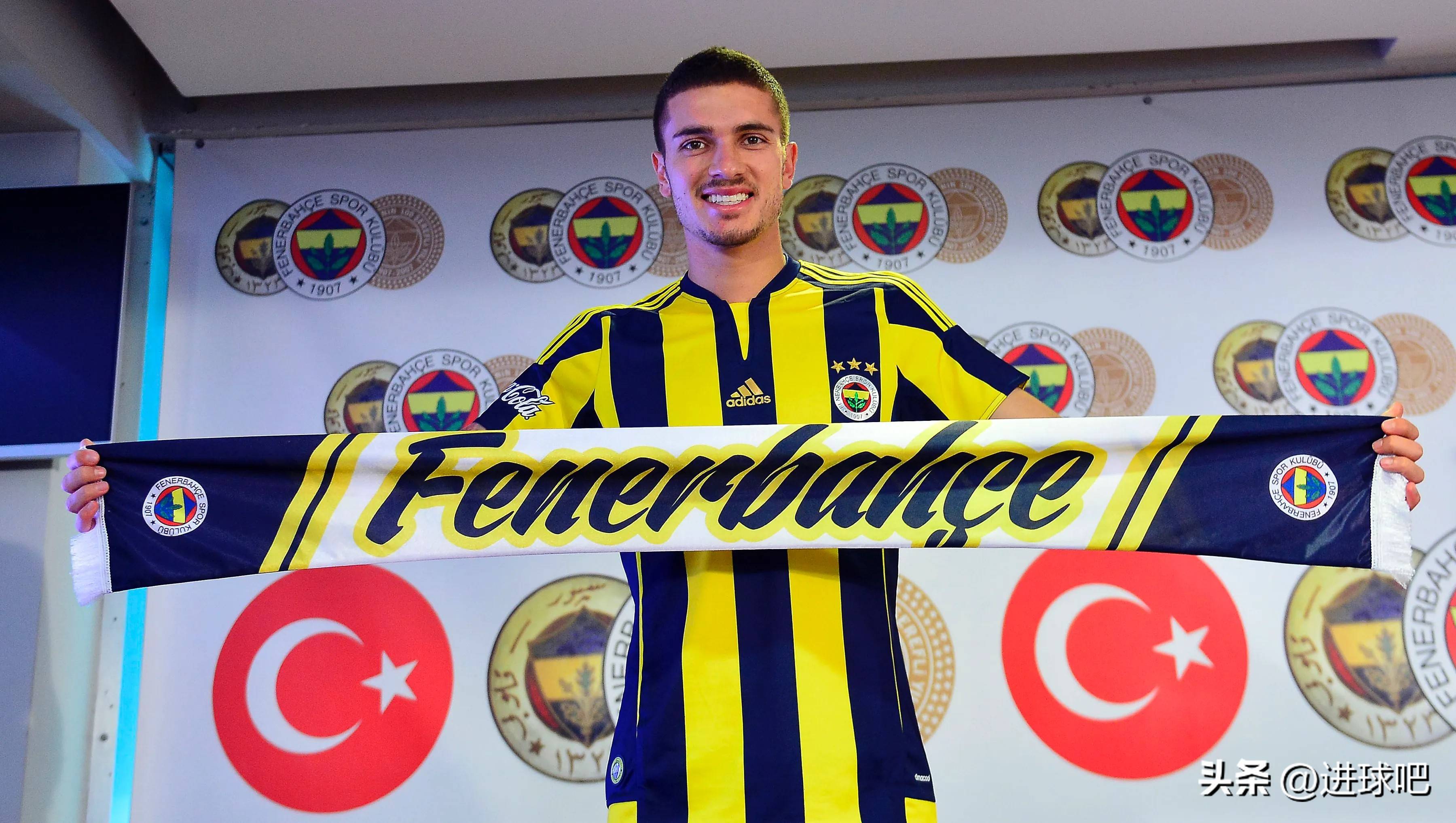 爱游戏官方入口-外援球员表现超乎预期，成为球队宠儿的简单介绍