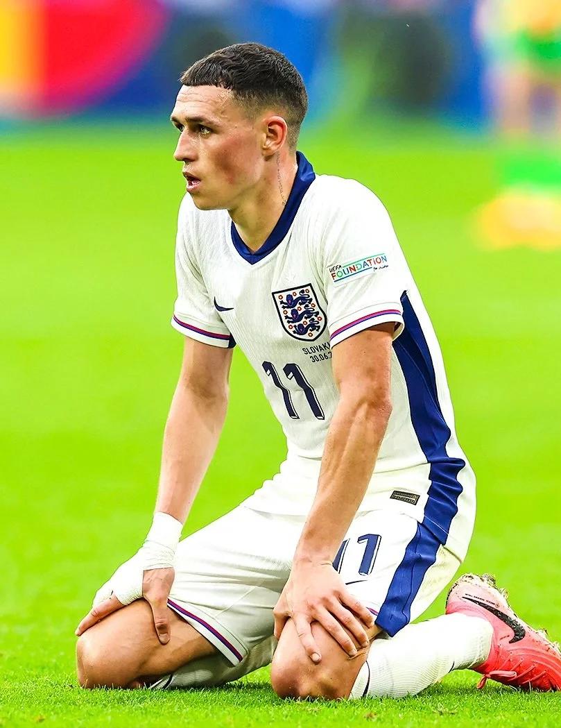 英格兰队硬仗胜出，晋级希望加大