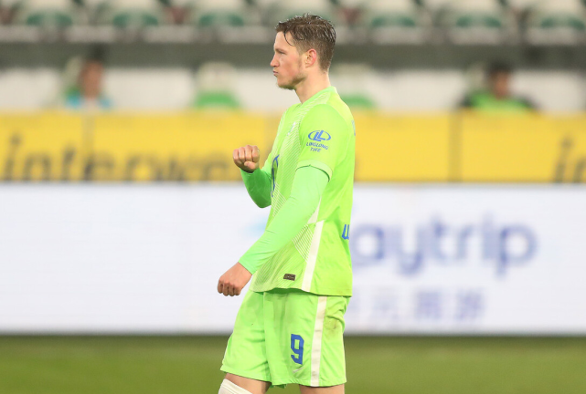 爱游戏入口-包含沃尔夫斯堡前锋状态火爆，连场破门刷新个人记录的词条