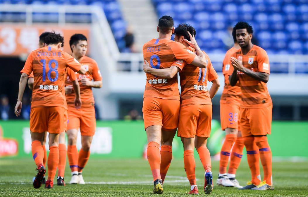 爱游戏在线-恒大客场不敌鲁能，遭遇失利