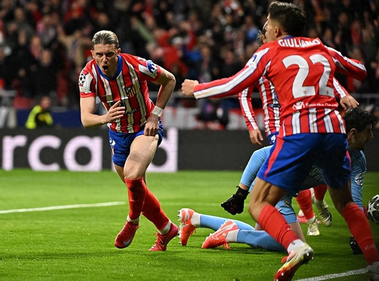 马德里竞技队员连破门,那不勒斯晋级希望增加的简单介绍 马德里竞技队员连破门,那不勒斯晋级希望增加的简单介绍