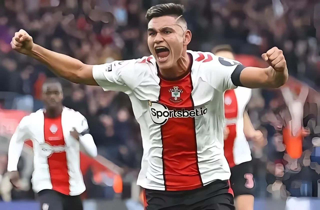 关于南安普顿大比分胜利,晋级战成最大赢家的信息 关于南安普顿大比分胜利,晋级战成最大赢家的信息