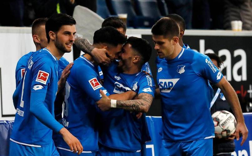 弗赖堡球队备战霍芬海姆,期盼取得双杀的简单介绍 弗赖堡球队备战霍芬海姆,期盼取得双杀的简单介绍