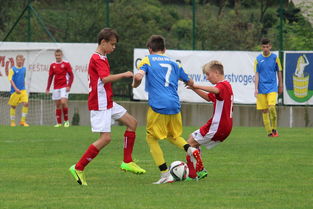 爱游戏体育地址-蒙特雷新援首秀引期待，世俱杯表现备受关注