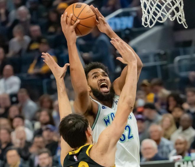 爱游戏官网入口-关于老鹰球员受伤下场，影响球队赛季前景的信息