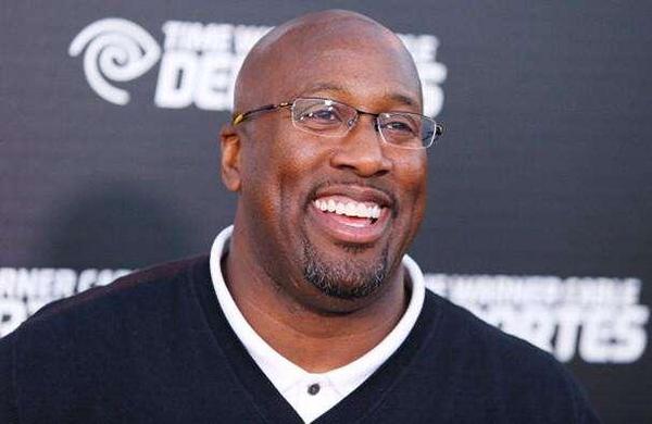 火箭队主教练因病请假，战术调整受阻的简单介绍