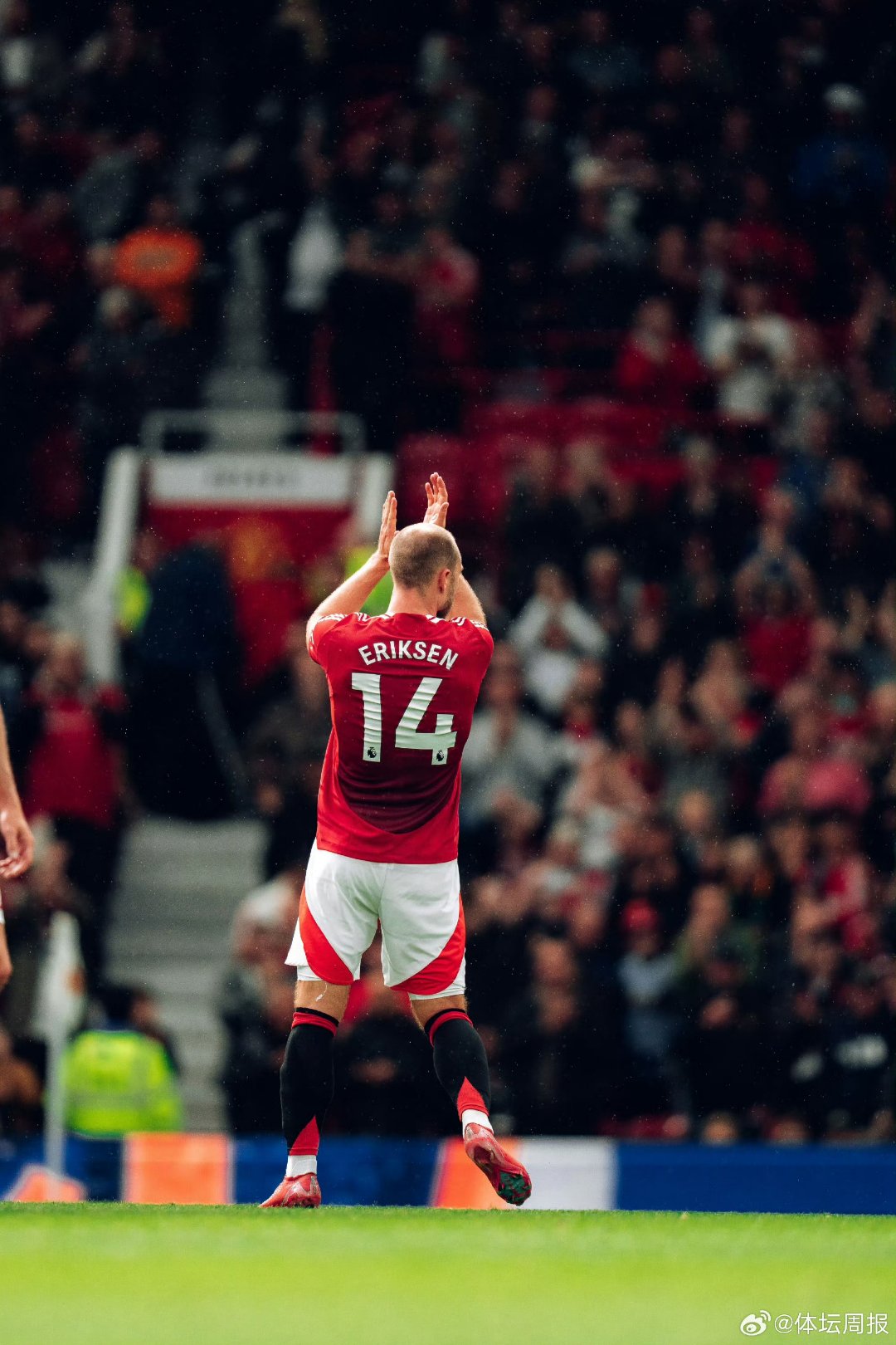 爱游戏体育链接-曼联客场大捷，保持追赶劲头