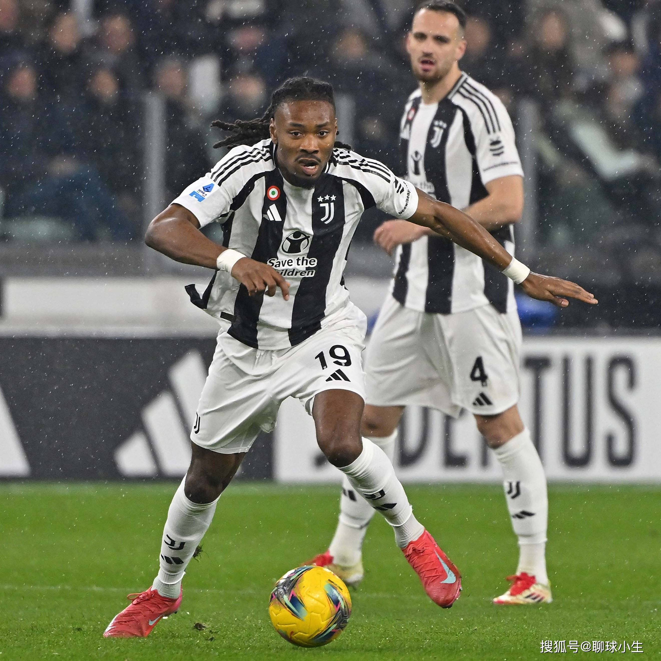 爱游戏官网网页版入口-尤文图斯遭遇两连败，欧冠资格岌岌可危的简单介绍