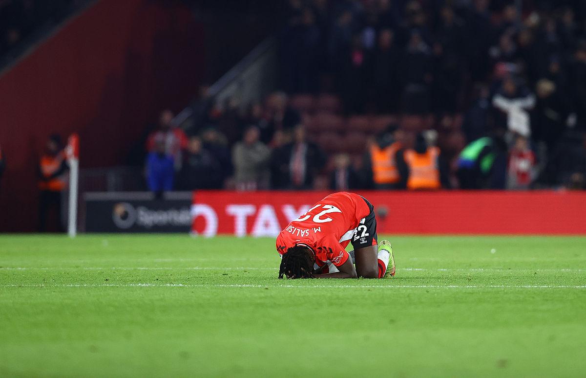 南安普顿持续遭遇困境,比赛处于劣势 南安普顿持续遭遇困境,比赛处于劣势