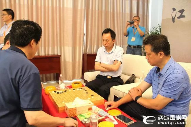 爱游戏体育官网-新老交替：队伍格局是否会有所变化？