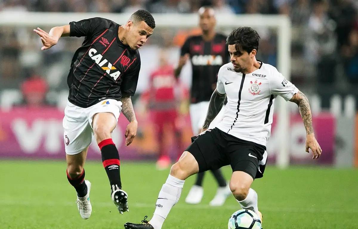 雷恩击败劲敌，积累宝贵分数