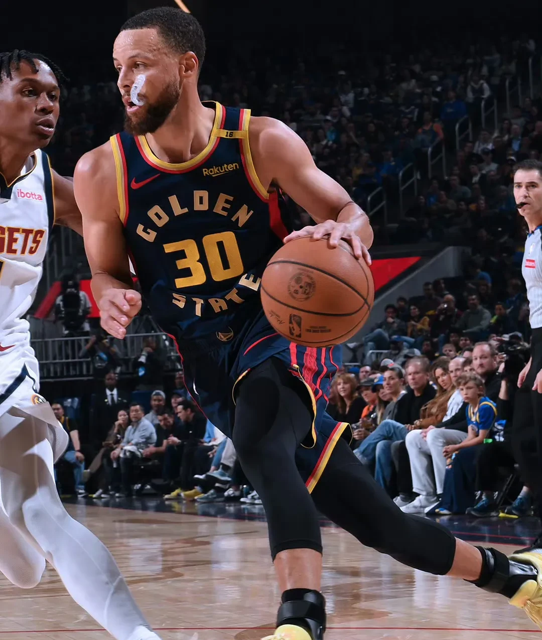 爱游戏官网网页版入口-包含勇士卫冕之路坎坷，面临强劲对手挑战的词条