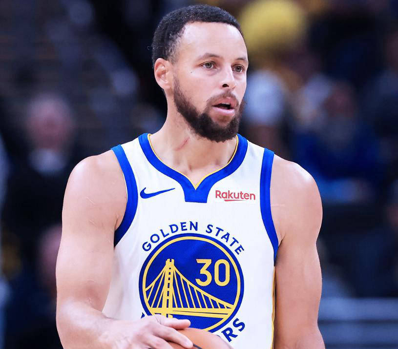 爱游戏官网-包含勇士大胜马刺，库里发威再现神准三分的词条