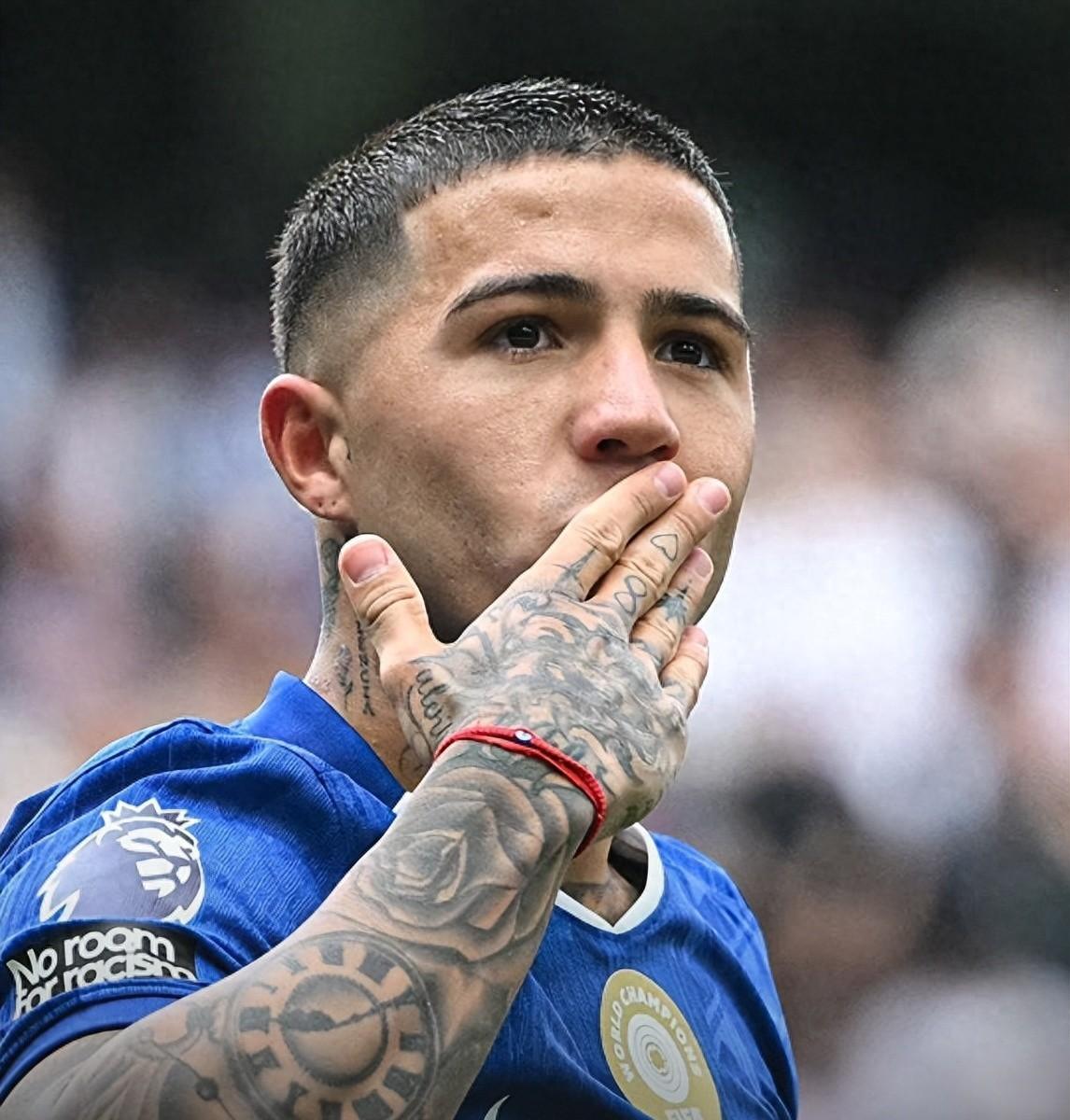 曼联憾负拜仁，欧冠出局令球迷扼腕