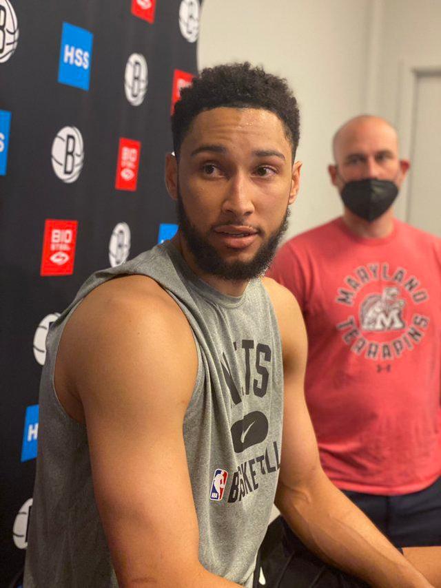 爱游戏-黄蜂内讧引团队动荡，球队前景堪忧的简单介绍