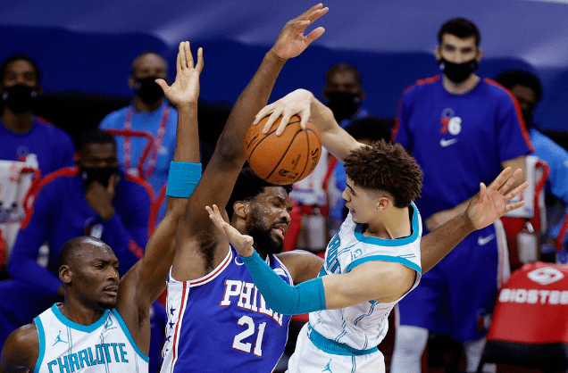 黄蜂内讧引团队动荡，球队前景堪忧的简单介绍