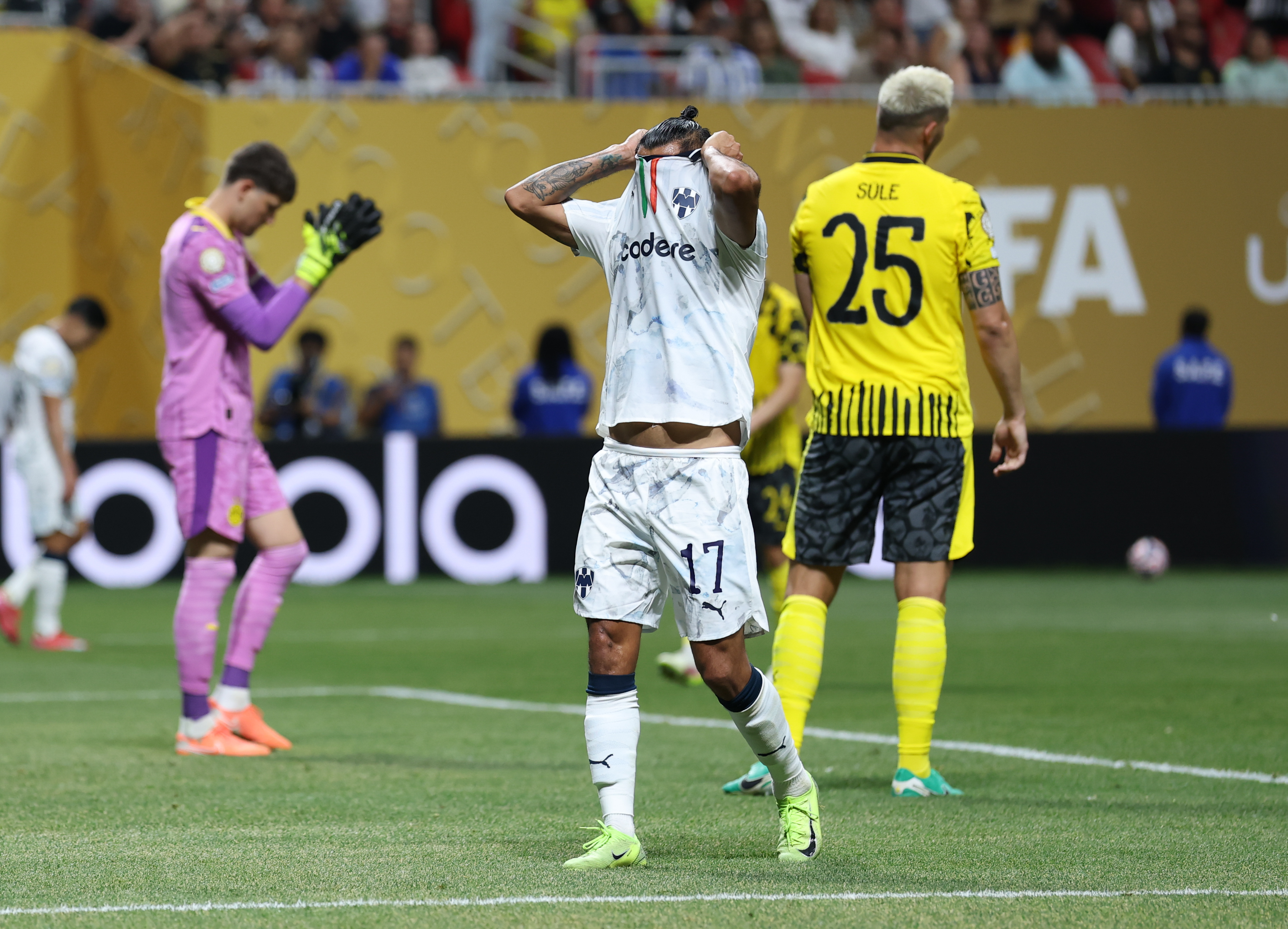 关于皇家马德里主场力克多特蒙德，晋级半决赛的信息